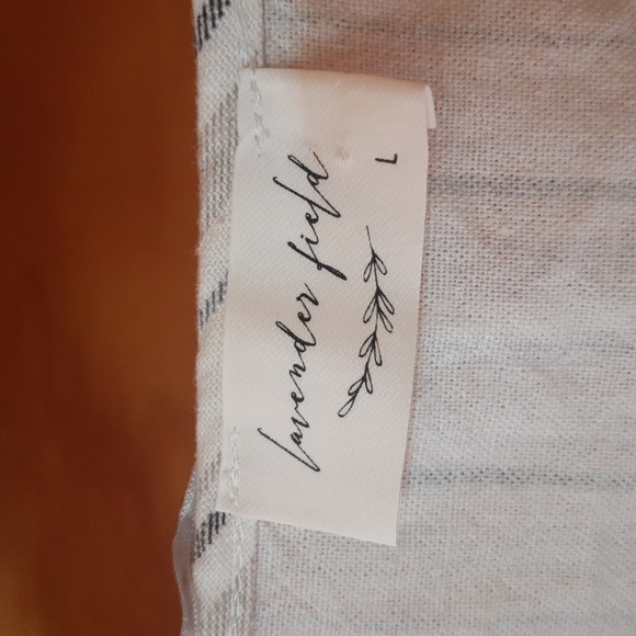 Lavender Field crop top    98 - Picture 3 of 6